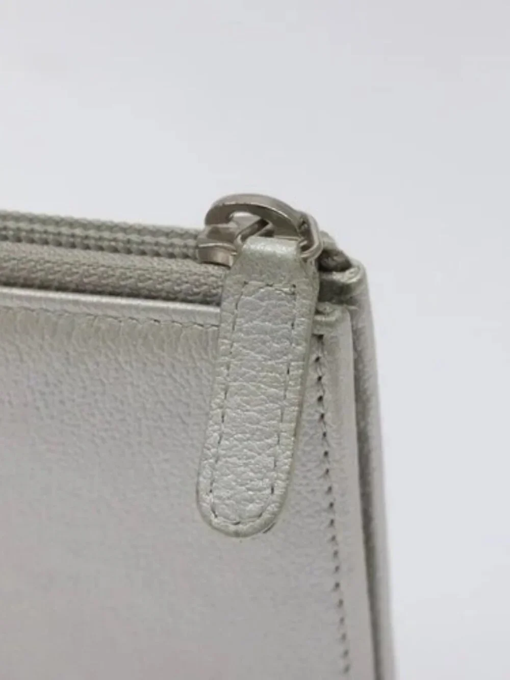 CHANEL Camelia Long Wallet Leather Silver CC Auth am7960